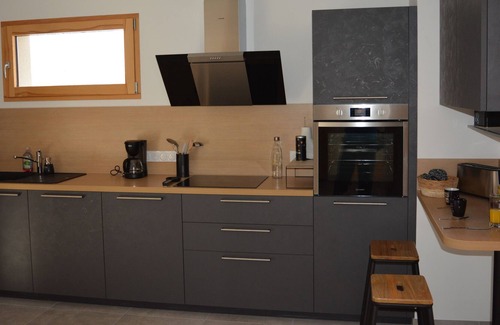 Frasne House | family house with garden between Doubs and Jura, near train station and all shops