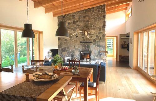 Brzozie House | Family Lodge for 13 guests, fireplace, lakeview, sauna, hot tube