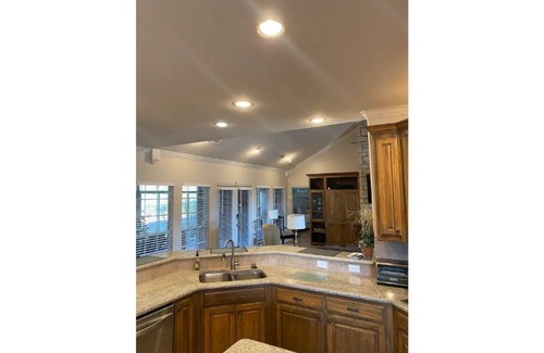 Cedar Hill House | Family Oasis 5 miles from Joe Pool Lake
