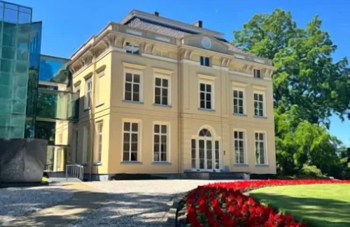 Wageningen House | Family Retreat w/Scenic Views, Onsite Dining | Nature Trails & Wellness Access