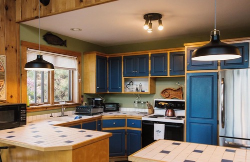 Cavendish Cottage | Family sized cottage, great for hosting the entire family!