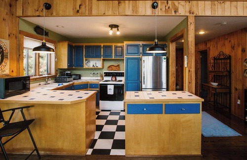 Cavendish Cottage | Family sized cottage, great for hosting the entire family!