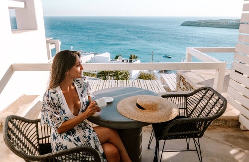 Paradise Apartment | Family Studio: Sea View, Sharing Pool, Gym and bar