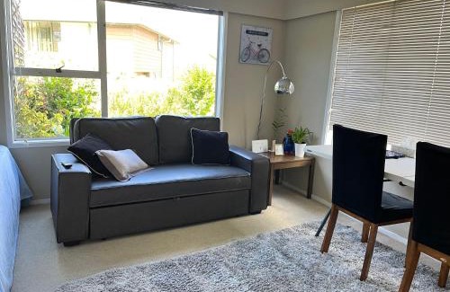 Campbells Bay Apartment | Family suite at Campbells Bay -Netflix TV