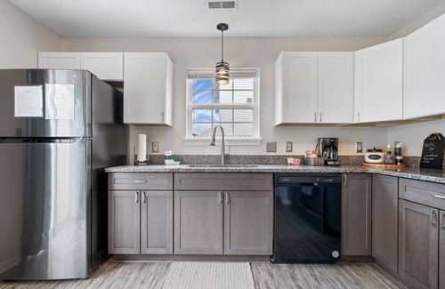 Westfield House | Family/Team Stay/Waffle Bar/5 min. to Grand Park