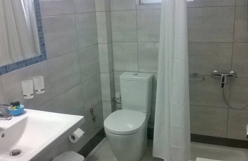 Kamena Vourla Hotel | FAMILY TRIPLE ROOM IN A 3 STAR HOTEL