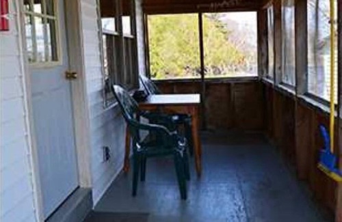 Brier Hill Cabin | Family vacation on Black Lake with a private beach!