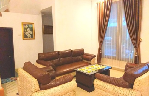 Baturetno House | Fams Homestay by FH Stay