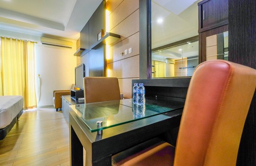 Permata Hijau Apartment | Fancy And Classic Studio Room At Bellezza Apartment