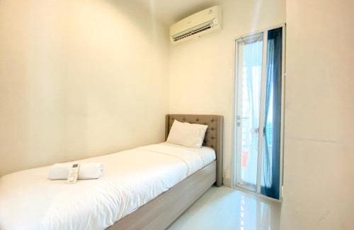 Pekayon Jaya Apartment | Fancy and Nice 3BR at Grand Kamala Lagoon Apartment By Travelio