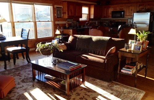 Fancy Gap Cabin | Fancy Gap Va overlooking Pilot Mountain, fantastic seven county views. Amazing