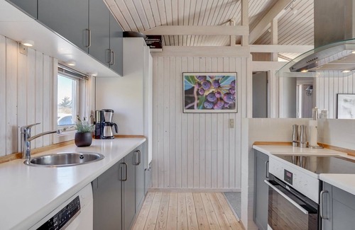 Pandrup House | "Fanney" - 100m from the sea by Interhome