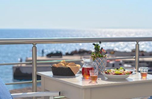 Khora Sfakion Bed & Breakfast | FantaSea Luxury Suite