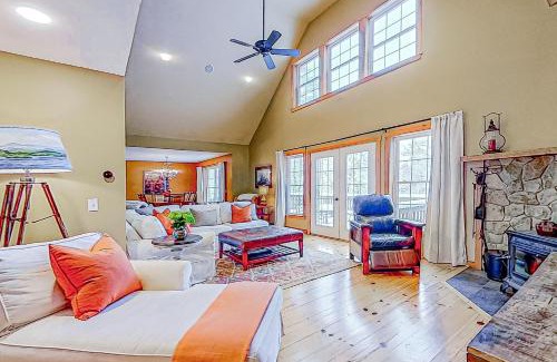 Alton Bay House | Fantasia