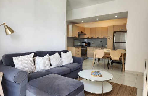 Viejo Arroyo Hondo Apartment | Fantastic 2-bedroom apt in Sto Dgo, steps away from Galeria360, 5min from Agora