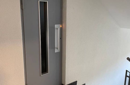 Hirslanden Apartment | Fantastic 2BR in the city center (Sky7)
