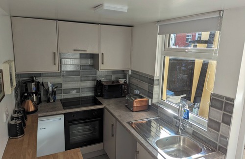 Londonderry House | Fantastic Location to Ebrington Sq and city centre