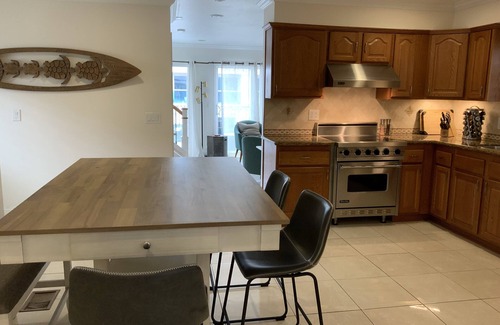 Hermosa Beach House | Fantastic Location! 450ft from sand, and 2 blocks to HB Pier.