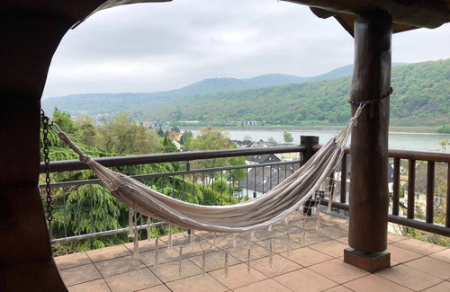 Kamp-Bornhofen House | Fantastic log cabin on the Rhine