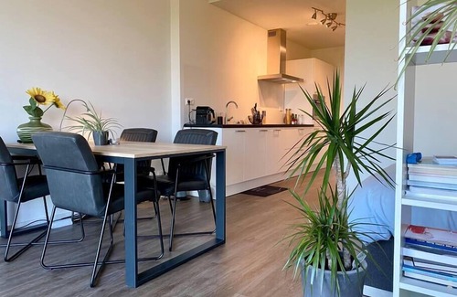 's-Hertogenbosch Apartment | Fantastic Studio with free private car parking