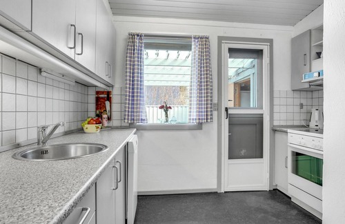 Hvalpsund House | Fantastically located and cozy cottage with panoramic views over the fjord.
