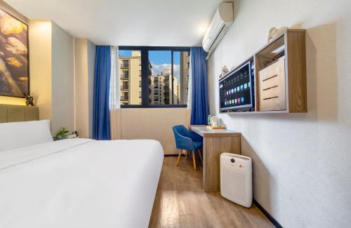 Jeifangbei Central Business District Hotel | Fanting Hotel (Jiefangbei Hongya Cave Branch）