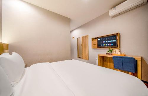 Jeifangbei Central Business District Hotel | Fanting Hotel (Jiefangbei Hongya Cave Branch）