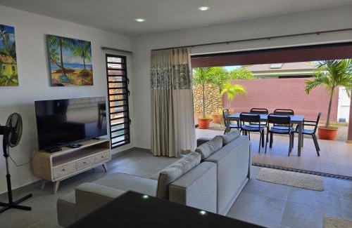 Papara Villa | Fare Kenzo 2