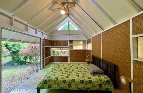 Punaauia House | Fare Oa'oa - Polynesian Bungalow w Beach Access
