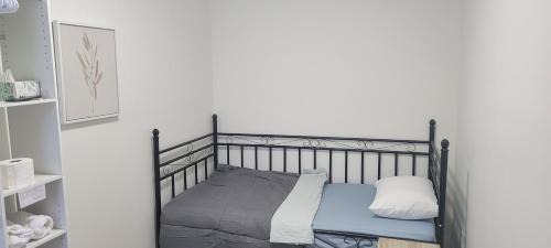 Townline Hill Bed & Breakfast | Farhad's B&B