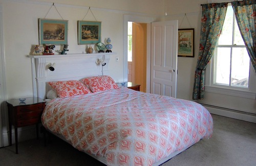Afton Other | Farm House on Working Vineyard Near Blue Ridge Mountains, Charlottesville