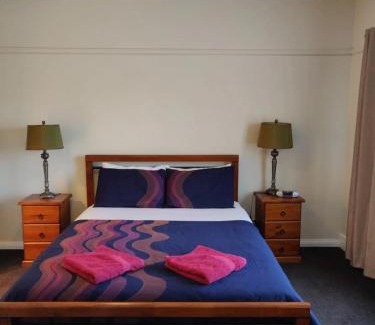 Newfield House | Farm Stay On The Valley