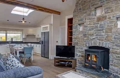 Lisdoonvarna Cottage | FARMHOUSE, family friendly in Lisdoonvarna, County Clare
