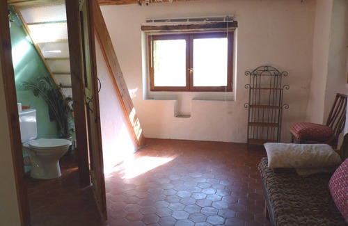 Sainte-Croix-de-Caderle Other | Farmhouse in the heart of nature, close to rivers, hiking trails and attractions.