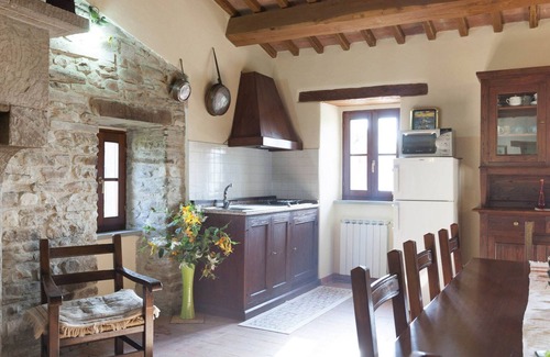 Apecchio Other | Farmhouse in Apecchio with Pool & Spa