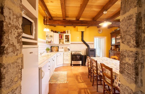 Montagrier House | Farmhouse in Montagrier – Comfort, Private Garden, and Family-Friendly Welcome