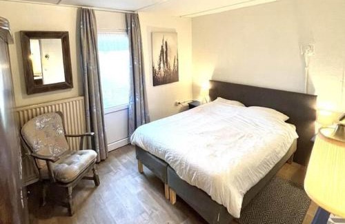 Nederweert-Eind House | Farmhouse in Nederweert near Canal Trails, cleaning included