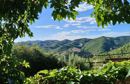 Urbino Apartment | Farmhouse in the hills. Romantic annex for 2 people. Panoramic view!