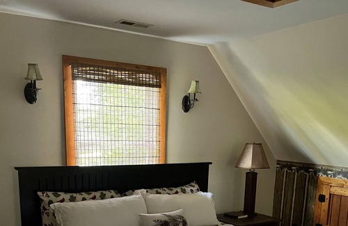 Cascade Other | Farmhouse in the Woods, near Caesars Virginia, Martinsville Speedway, & VIR
