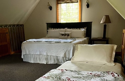 Cascade Other | Farmhouse in the Woods, near Caesars Virginia, Martinsville Speedway, & VIR