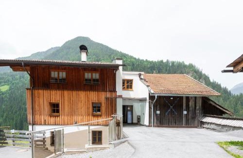 Tobadill Apartment | Farmhouse in Tobadill with Mountain Views