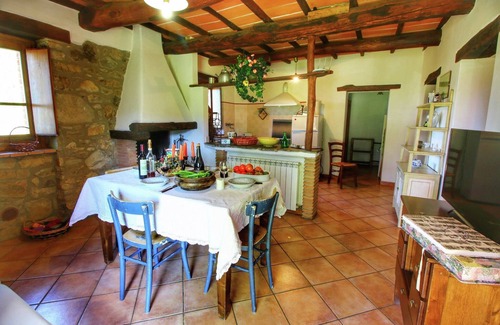 Ortignano Raggiolo House | Farmhouse in Tuscany with Pool and Views