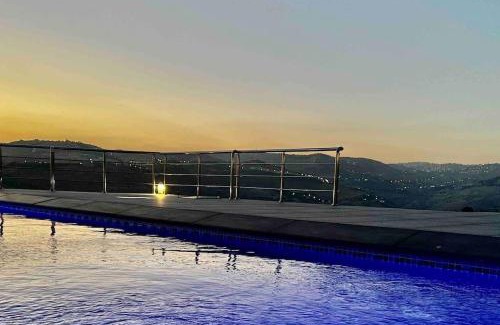 Suwailih Villa | Farmhouse with Pool and Breathtaking Views