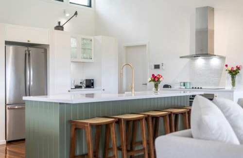 Gulmarrad House | Farmstay - LJHooker Yamba