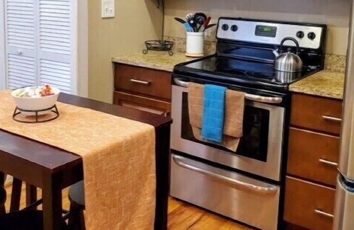 Poplar Apartment | Fast WiFi & Free Parking @Northern Liberties Sparkling✨️ Gem💎
