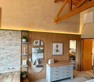 Pedra Bela House | Fazenda com 3 espaços independentes - 10 suítes com PISCINA, 4 suítes com JACUZZI ou Chalé romântico com JACUZZI - Wi-Fi 400MB Lagos e Cavalos