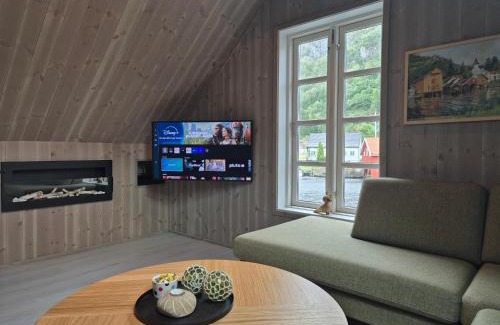 Feda House | Feda Waterfront Apartment