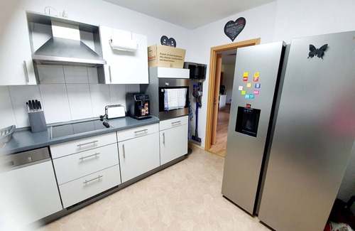Landstuhl Apartment | Feel at home in my modern art studio apartment!