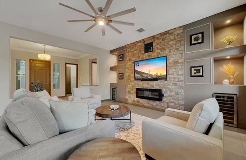 Chandler House | Feel The Need For Mead! Hot Pool, Spa, Firepit, Play!