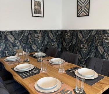 Holsterhausen Apartment | Feeling Home - Moderne 3-Zimmer Ferienwohnung am Uniklinikum, Nähe Messe und Rüttenscheid